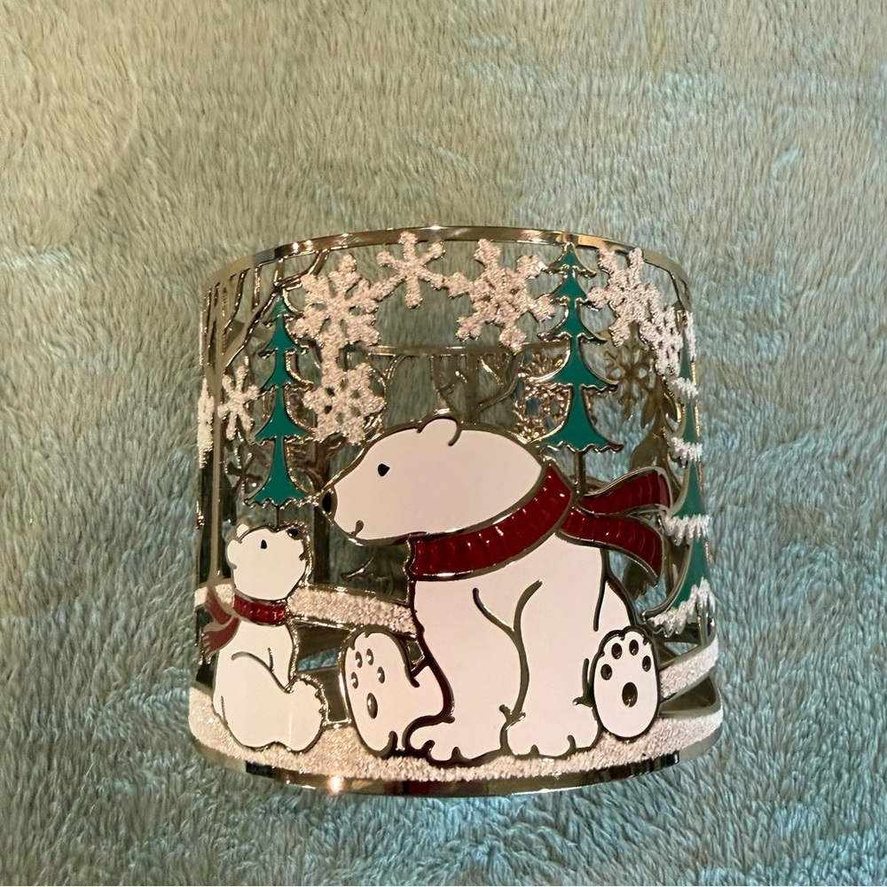 Bath & Body Works Polar Bear 3-Wick Candle Holder Winter Snowflake Scene
